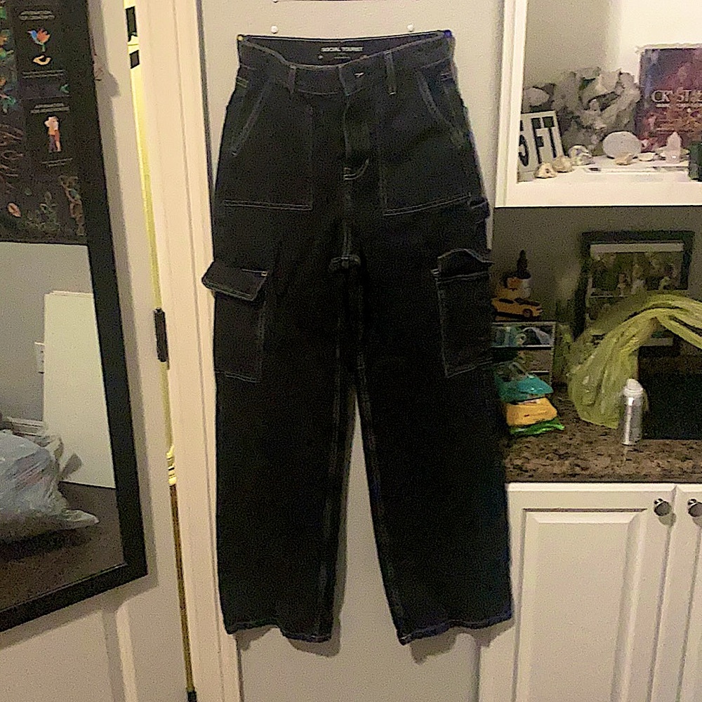 Black straight leg jeans from Hollister with side pockets.